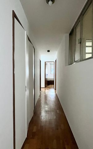 Apartamento para alugar com 280m², 5 quartos e 2 vagas Apartamento para alugar com 280m², 5 quartos e 2 vagasCorredor
