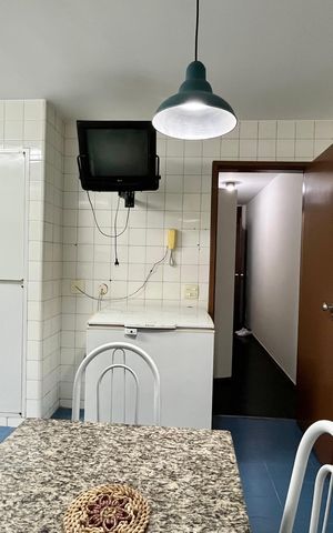 Apartamento para alugar com 280m², 5 quartos e 2 vagas Apartamento para alugar com 280m², 5 quartos e 2 vagasCozinha