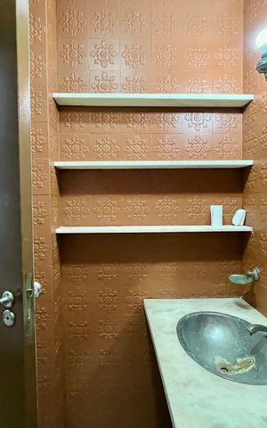 Apartamento para alugar com 280m², 5 quartos e 2 vagas Apartamento para alugar com 280m², 5 quartos e 2 vagasLavabo