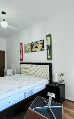 Apartamento para alugar com 280m², 5 quartos e 2 vagas Apartamento para alugar com 280m², 5 quartos e 2 vagasQuarto 2