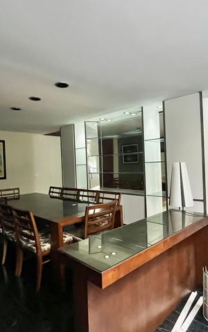 Apartamento para alugar com 280m², 5 quartos e 2 vagas Apartamento para alugar com 280m², 5 quartos e 2 vagasSala de Jantar