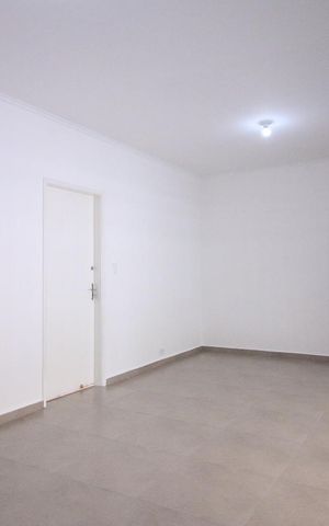 Casa à venda com 357m², 3 quartos e 3 vagas Casa à venda com 357m², 3 quartos e 3 vagasSala