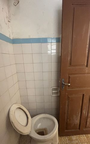 Casa à venda com 250m², 4 quartos e 5 vagas Casa à venda com 250m², 4 quartos e 5 vagasBanheiro