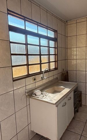 Casa à venda com 250m², 4 quartos e 5 vagas Casa à venda com 250m², 4 quartos e 5 vagasCozinha