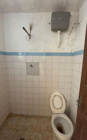 Casa à venda com 250m², 4 quartos e 5 vagas Casa à venda com 250m², 4 quartos e 5 vagasBanheiro