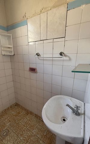 Casa à venda com 250m², 4 quartos e 5 vagas Casa à venda com 250m², 4 quartos e 5 vagasBanheiro