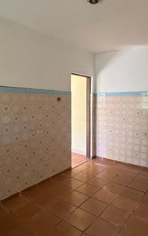 Casa à venda com 250m², 4 quartos e 5 vagas Casa à venda com 250m², 4 quartos e 5 vagasCozinha