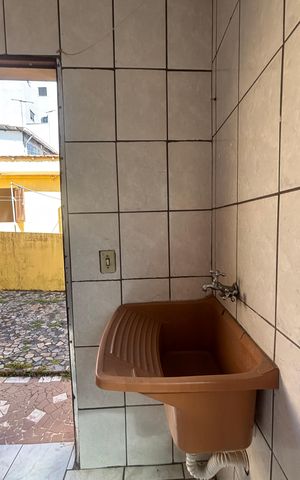 Casa à venda com 250m², 4 quartos e 5 vagas Casa à venda com 250m², 4 quartos e 5 vagasÁrea de Serviço