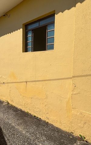 Casa à venda com 250m², 4 quartos e 5 vagas Casa à venda com 250m², 4 quartos e 5 vagasQuintal