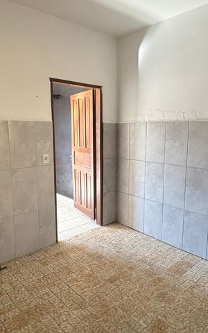 Casa à venda com 250m², 4 quartos e 5 vagas Casa à venda com 250m², 4 quartos e 5 vagasCozinha