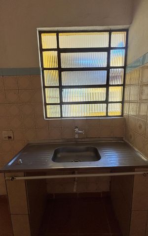 Casa à venda com 250m², 4 quartos e 5 vagas Casa à venda com 250m², 4 quartos e 5 vagasCozinha