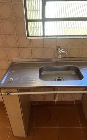 Casa à venda com 250m², 4 quartos e 5 vagas Casa à venda com 250m², 4 quartos e 5 vagasCozinha