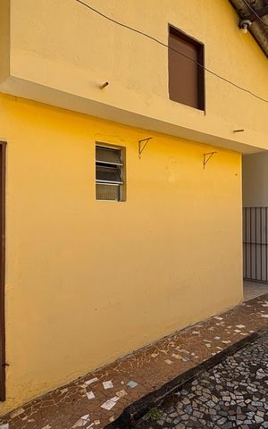 Casa à venda com 250m², 4 quartos e 5 vagas Casa à venda com 250m², 4 quartos e 5 vagasQuintal