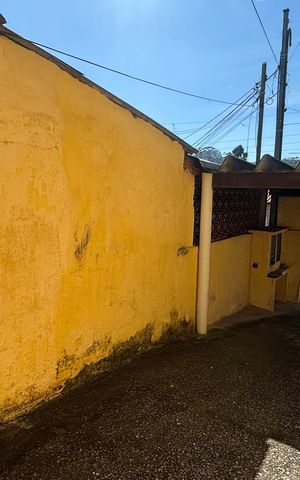 Casa à venda com 250m², 4 quartos e 5 vagas Casa à venda com 250m², 4 quartos e 5 vagasQuintal