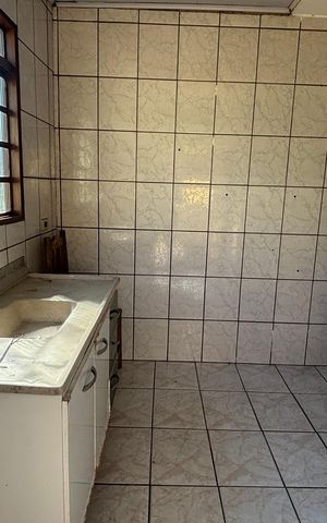 Casa à venda com 250m², 4 quartos e 5 vagas Casa à venda com 250m², 4 quartos e 5 vagasCozinha