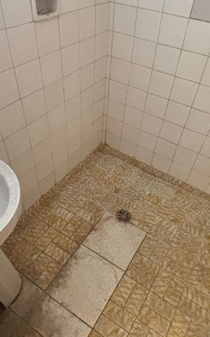 Casa à venda com 250m², 4 quartos e 5 vagas Casa à venda com 250m², 4 quartos e 5 vagasBanheiro