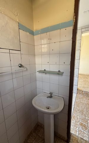 Casa à venda com 250m², 4 quartos e 5 vagas Casa à venda com 250m², 4 quartos e 5 vagasBanheiro