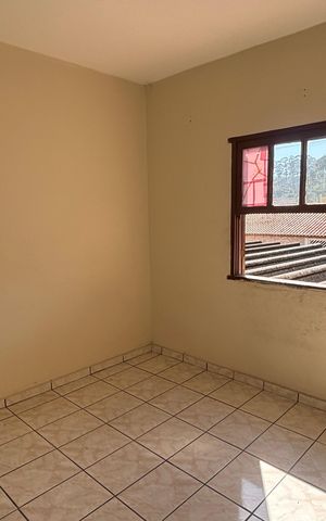 Casa à venda com 250m², 4 quartos e 5 vagas Casa à venda com 250m², 4 quartos e 5 vagasQuarto 1