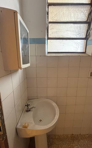 Casa à venda com 250m², 4 quartos e 5 vagas Casa à venda com 250m², 4 quartos e 5 vagasBanheiro