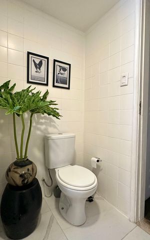 Apartamento à venda com 164m², 3 quartos e 2 vagas Apartamento à venda com 164m², 3 quartos e 2 vagasBanheiro social