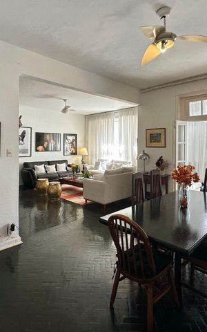 Apartamento à venda com 164m², 3 quartos e 2 vagas Apartamento à venda com 164m², 3 quartos e 2 vagasSala