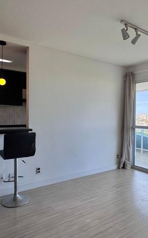 Apartamento à venda com 250m², 4 quartos e 2 vagas Apartamento à venda com 250m², 4 quartos e 2 vagasSala