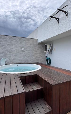 Apartamento à venda com 250m², 4 quartos e 2 vagas Apartamento à venda com 250m², 4 quartos e 2 vagasTerraço
