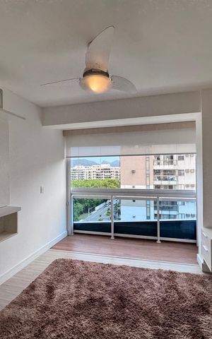 Apartamento à venda com 250m², 4 quartos e 2 vagas Apartamento à venda com 250m², 4 quartos e 2 vagasSuíte 1