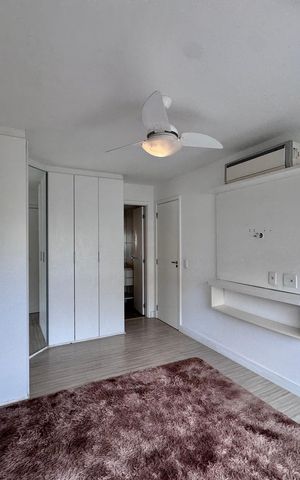 Apartamento à venda com 250m², 4 quartos e 2 vagas Apartamento à venda com 250m², 4 quartos e 2 vagasSuíte 1