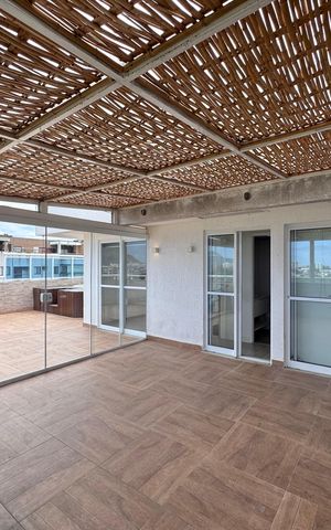 Apartamento à venda com 250m², 4 quartos e 2 vagas Apartamento à venda com 250m², 4 quartos e 2 vagasÁrea Gourmet