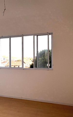 Studio à venda com 30m², 1 quarto e sem vaga Studio à venda com 30m², 1 quarto e sem vagaSala/Quarto