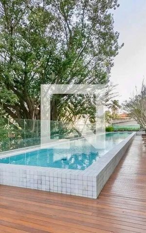 Studio para alugar com 33m², 1 quarto e sem vaga Studio para alugar com 33m², 1 quarto e sem vagaPiscina