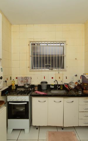 Apartamento à venda com 180m², 3 quartos e 3 vagas Apartamento à venda com 180m², 3 quartos e 3 vagasCOZINHA