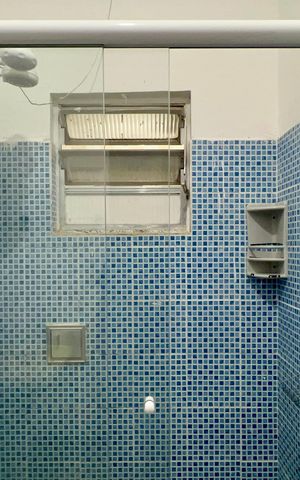 Casa à venda com 130m², 3 quartos e sem vaga Casa à venda com 130m², 3 quartos e sem vagaBanheiro