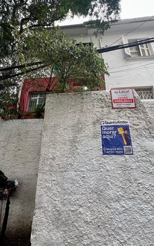 Casa à venda com 130m², 3 quartos e sem vaga Casa à venda com 130m², 3 quartos e sem vagaPlaca
