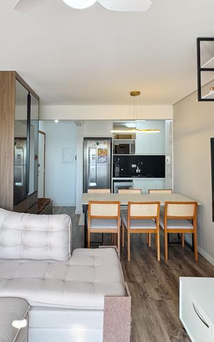 Apartamento à venda com 70m², 3 quartos e 1 vaga Apartamento à venda com 70m², 3 quartos e 1 vagaSala