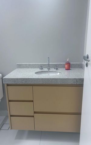 Apartamento à venda com 96m², 3 quartos e 3 vagas Apartamento à venda com 96m², 3 quartos e 3 vagasBanheiro