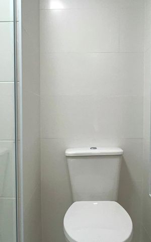 Studio para alugar com 27m², 1 quarto e sem vaga Studio para alugar com 27m², 1 quarto e sem vagaBanheiro