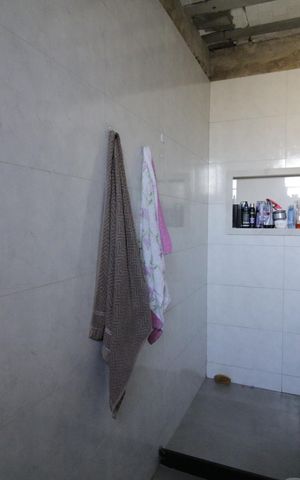 Apartamento à venda com 76m², 2 quartos e sem vagaBanheiro da Suíte 2
