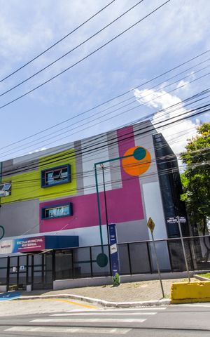 Apartamento à venda com 100m², 2 quartos e 2 vagas Apartamento à venda com 100m², 2 quartos e 2 vagasVista da Rua