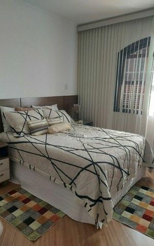 Casa à venda com 128m², 3 quartos e 4 vagas