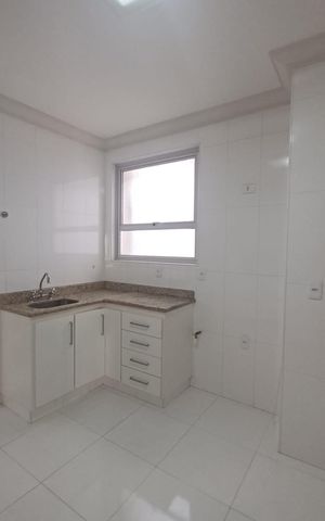 Apartamento à venda com 74m², 2 quartos e 1 vaga