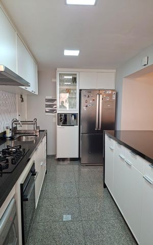 Apartamento à venda com 113m², 3 quartos e 2 vagas Apartamento à venda com 113m², 3 quartos e 2 vagasCozinha