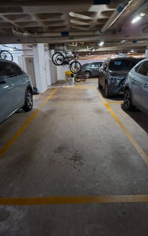 Apartamento à venda com 113m², 3 quartos e 2 vagas Apartamento à venda com 113m², 3 quartos e 2 vagasGatagem