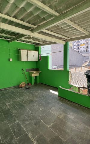 Casa à venda com 110m², 3 quartos e 2 vagas