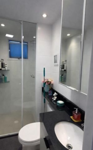 Apartamento à venda com 42m², 2 quartos e 1 vaga Apartamento à venda com 42m², 2 quartos e 1 vagaBanheiro
