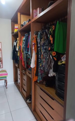 Casa à venda com 350m², 3 quartos e sem vaga Casa à venda com 350m², 3 quartos e sem vagaQuarto