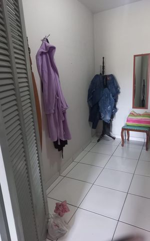 Casa à venda com 350m², 3 quartos e sem vaga Casa à venda com 350m², 3 quartos e sem vagaQuarto