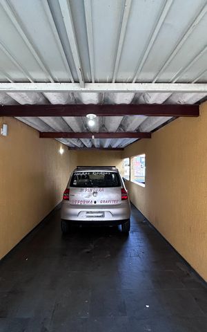 Casa à venda com 176m², 3 quartos e 2 vagasGaragem 