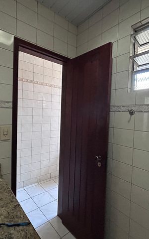 Casa à venda com 176m², 3 quartos e 2 vagasBanheiro social 2